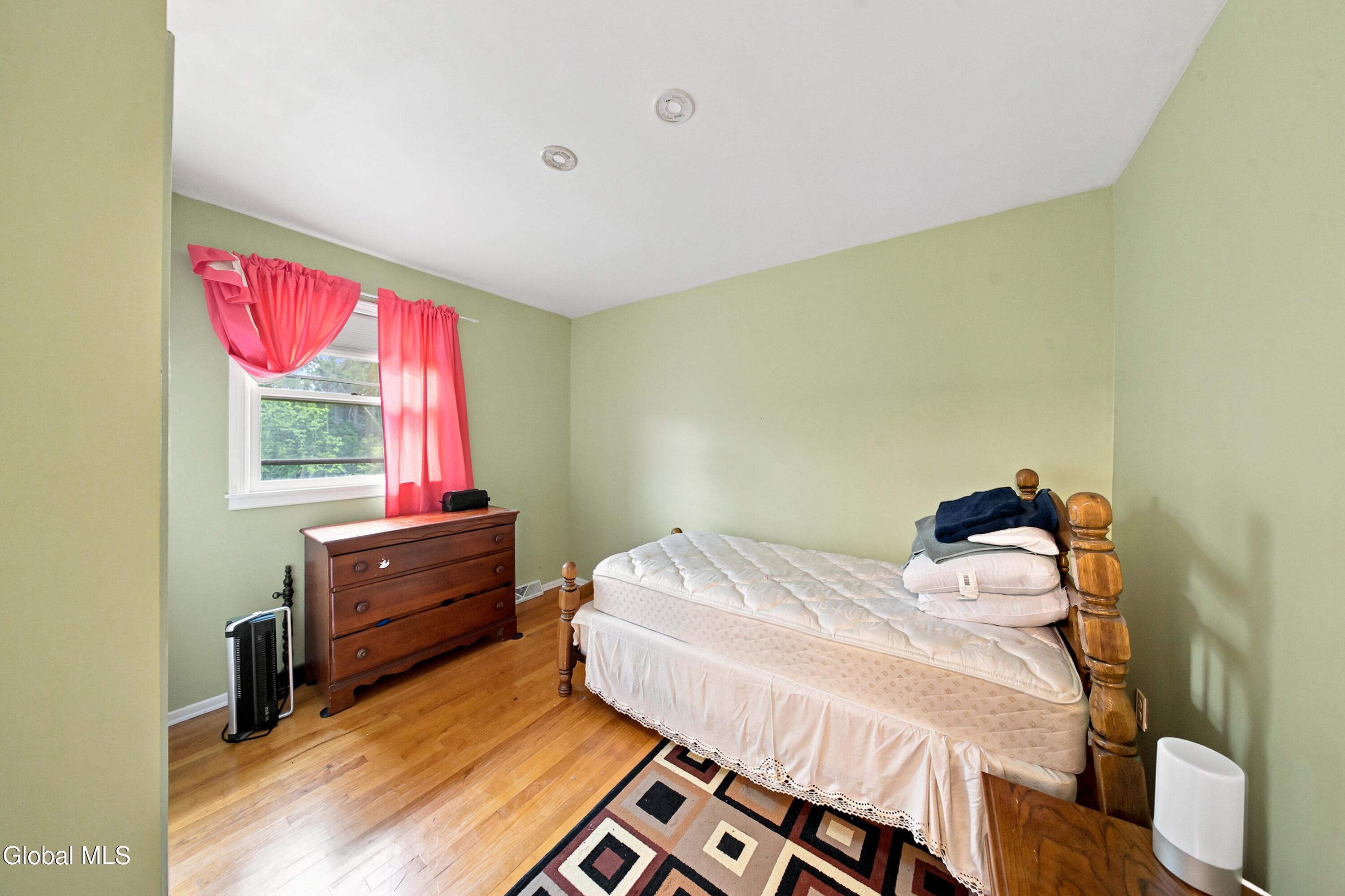 5 Mohican Place Albany NY 12208