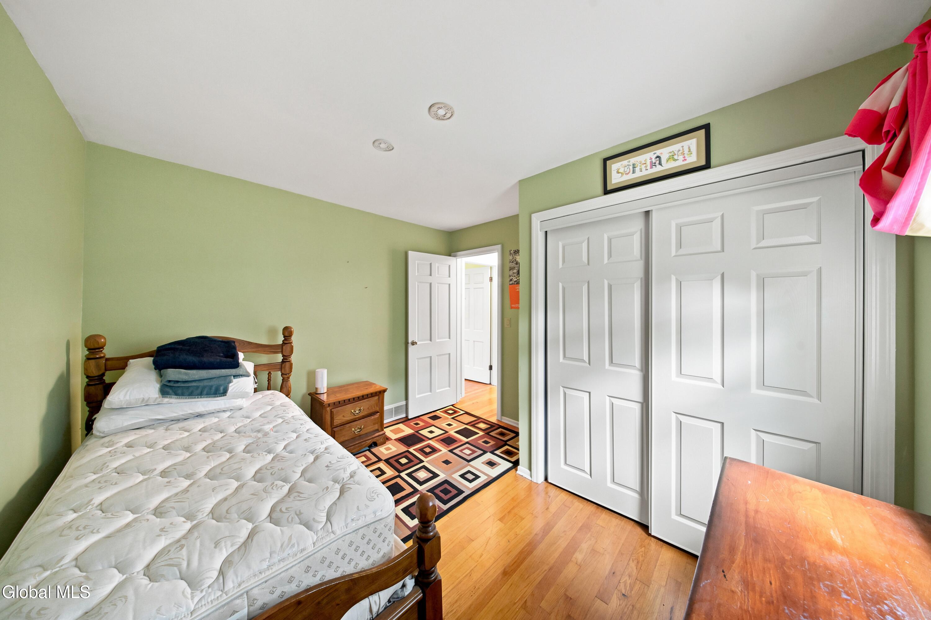 5 Mohican Place Albany NY 12208