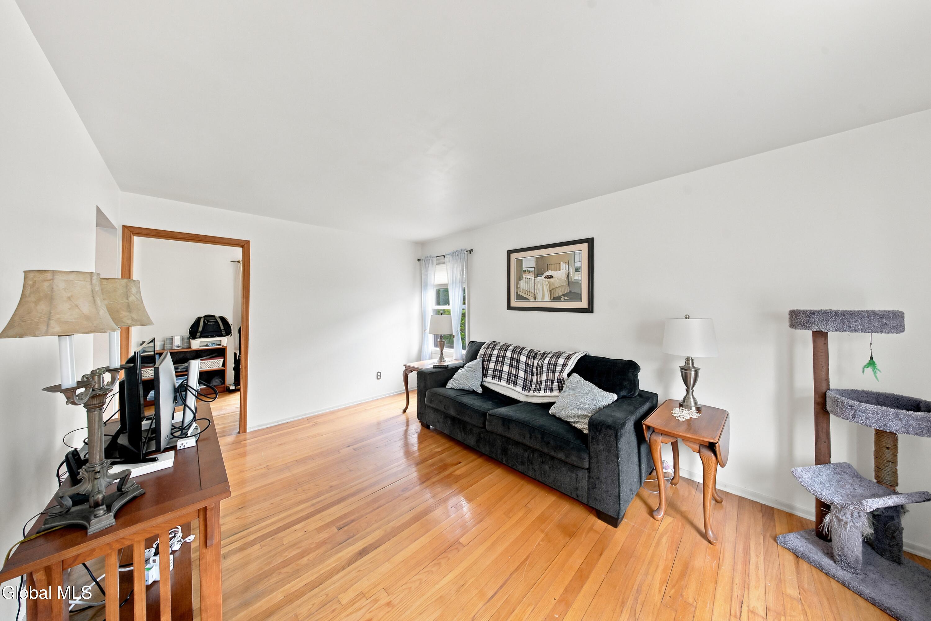 5 Mohican Place Albany NY 12208