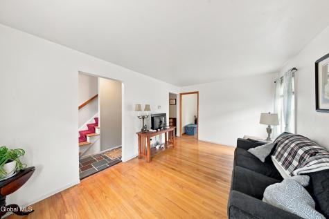 5 Mohican Place Albany NY 12208