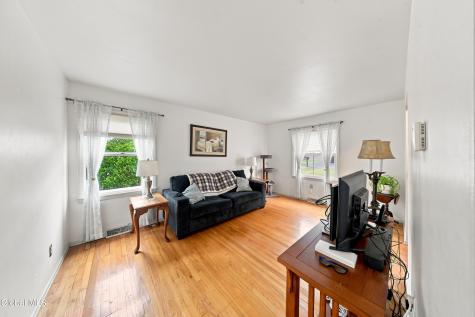 5 Mohican Place Albany NY 12208
