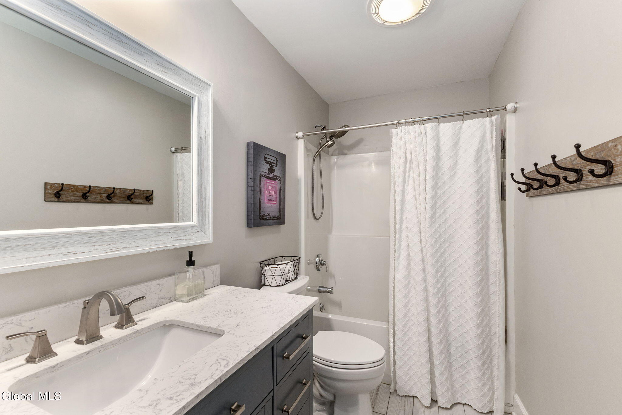 33 Magnolia Drive Saratoga Springs NY 12866