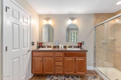33 Magnolia Drive Saratoga Springs NY 12866