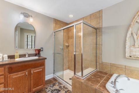 33 Magnolia Drive Saratoga Springs NY 12866