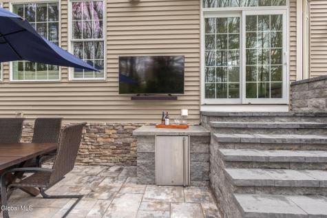 33 Magnolia Drive Saratoga Springs NY 12866