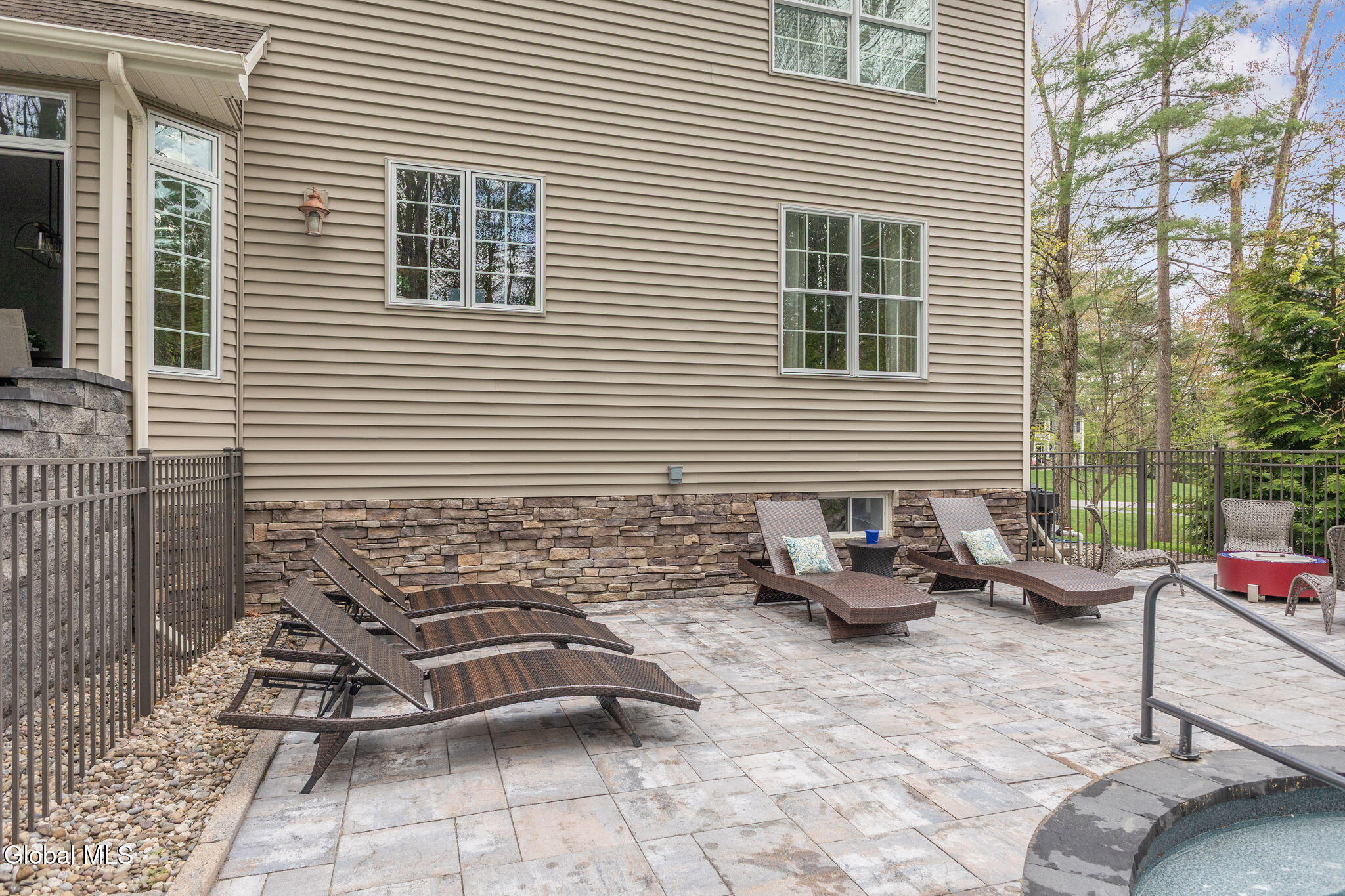 33 Magnolia Drive Saratoga Springs NY 12866