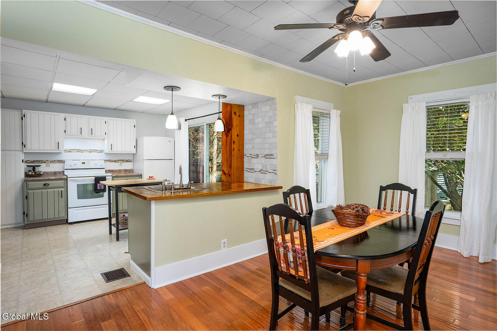 9 Franklin Avenue Granville NY 12832