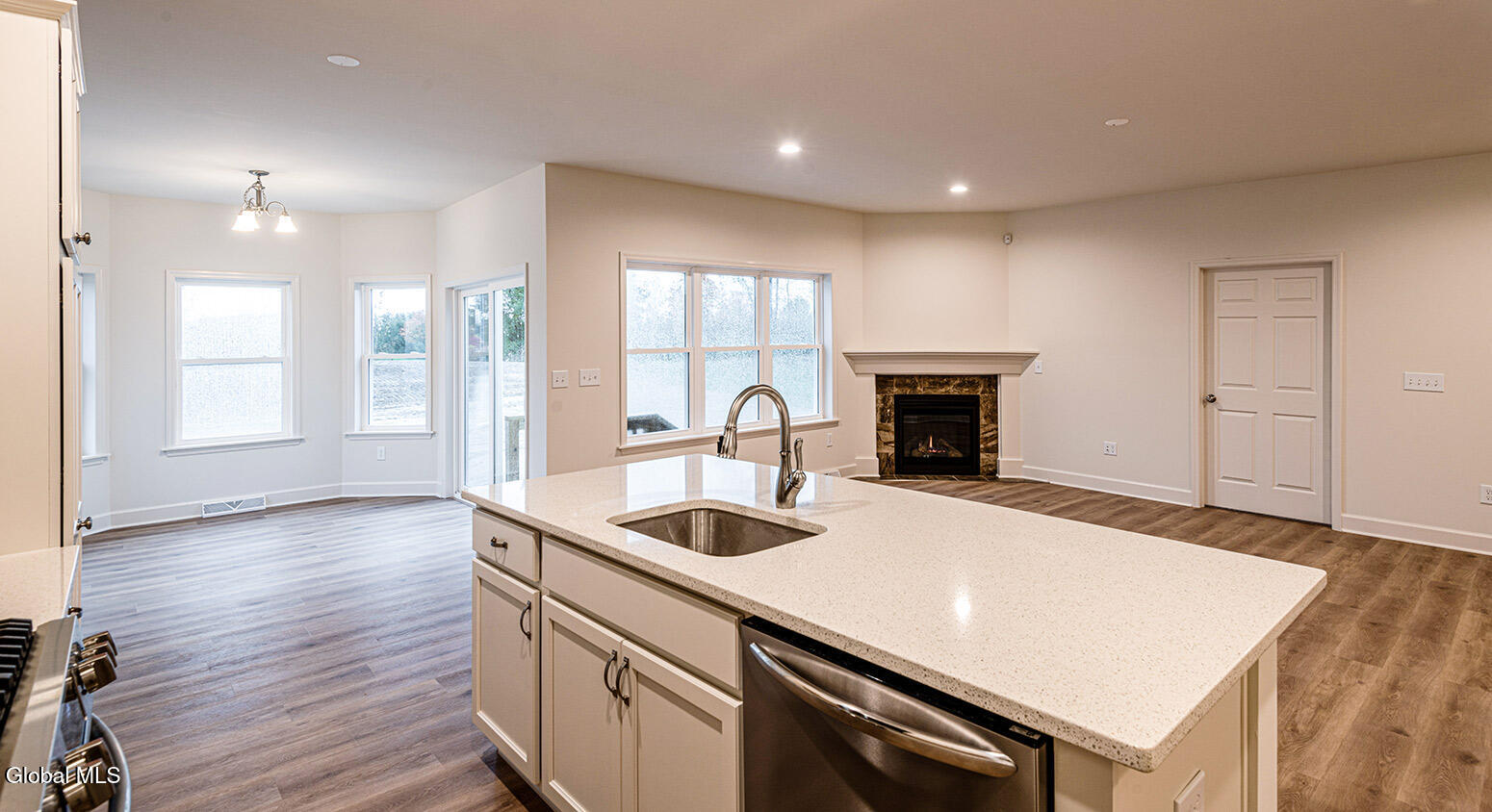 14 Seville Way Selkirk NY 12158