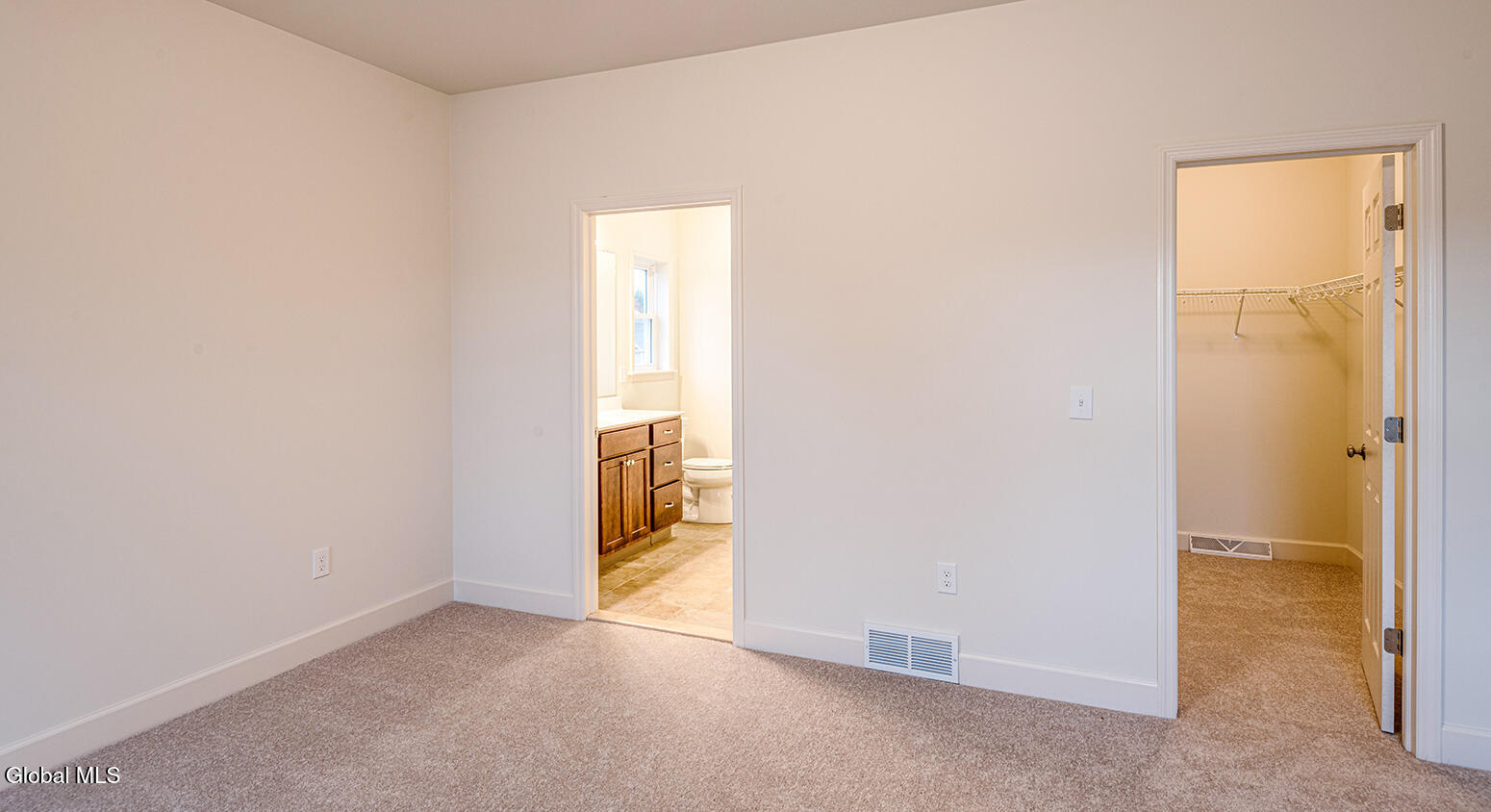 14 Seville Way Selkirk NY 12158