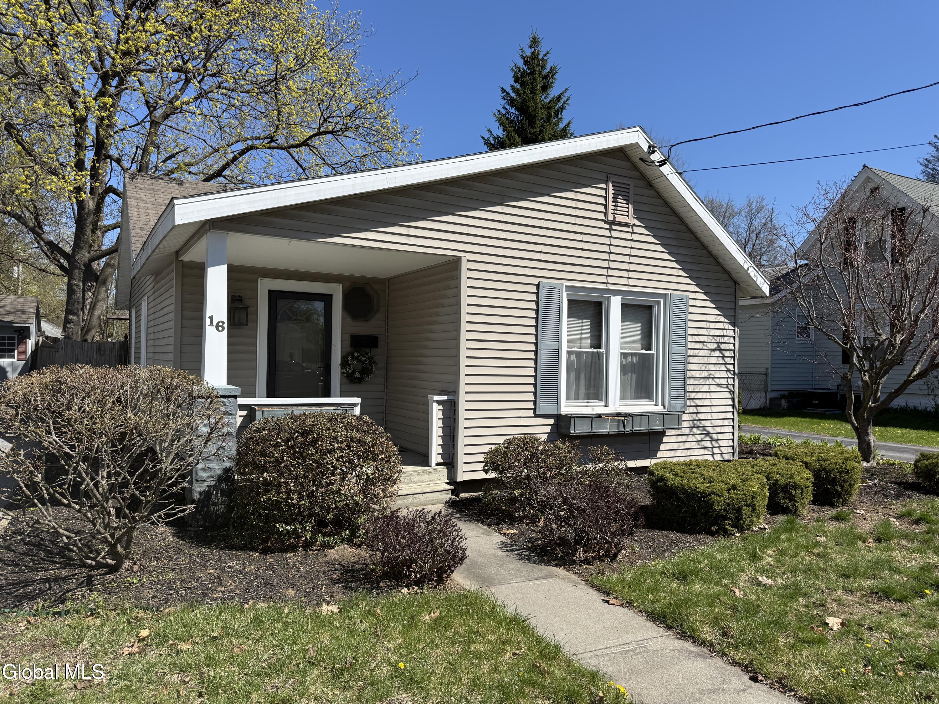 16 Raymond Avenue Glens Falls NY 12801