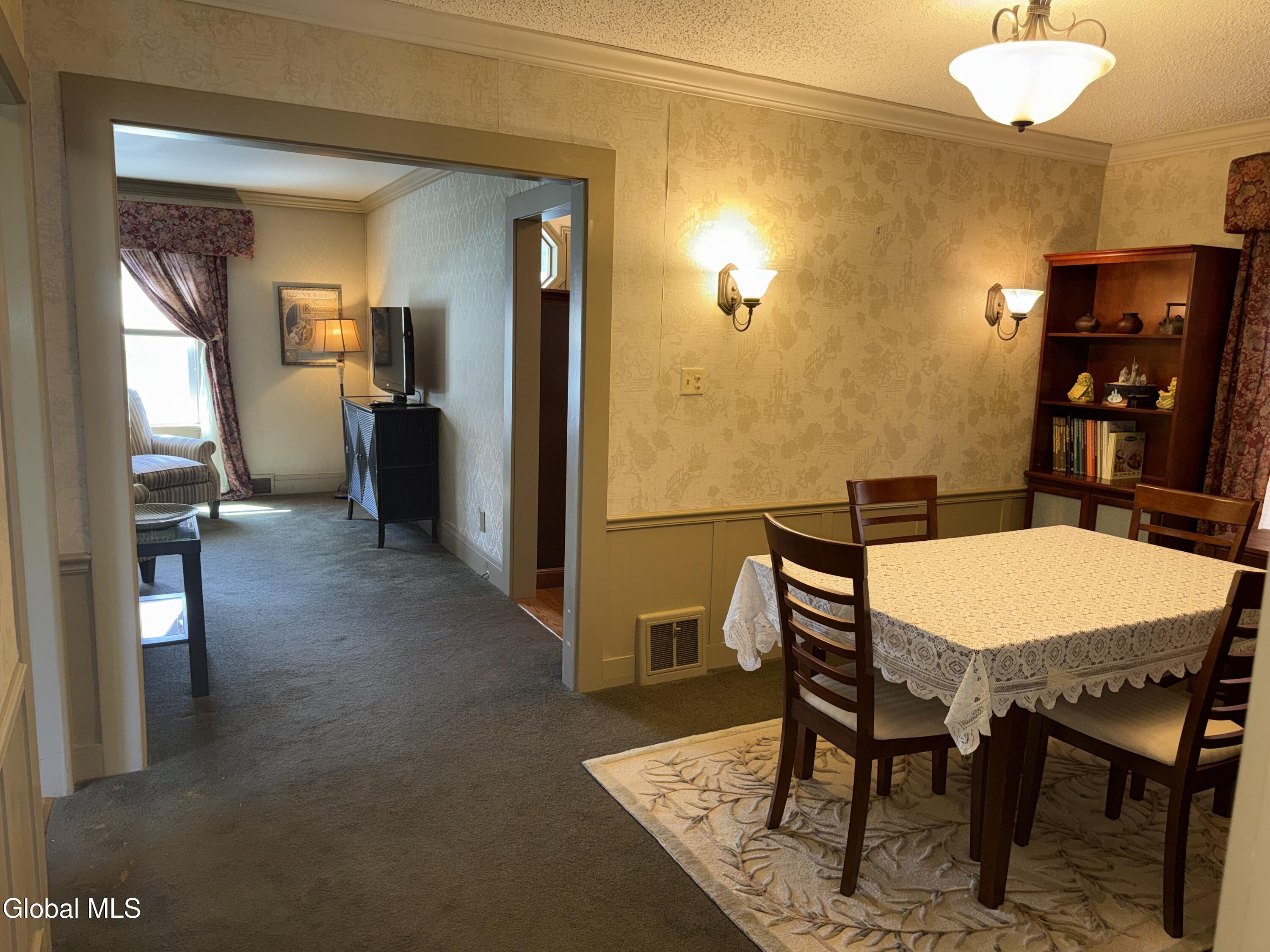 16 Raymond Avenue Glens Falls NY 12801