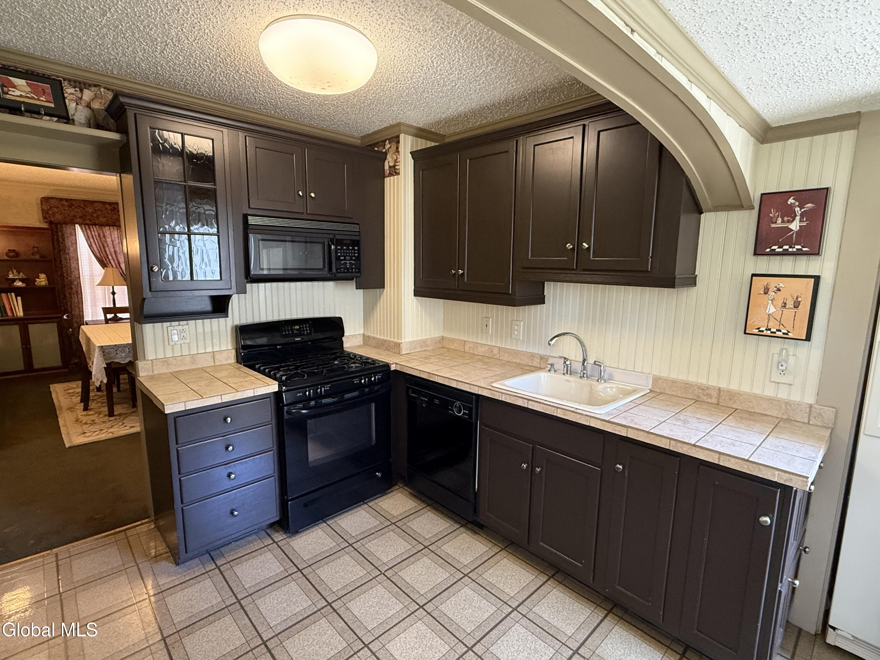 16 Raymond Avenue Glens Falls NY 12801