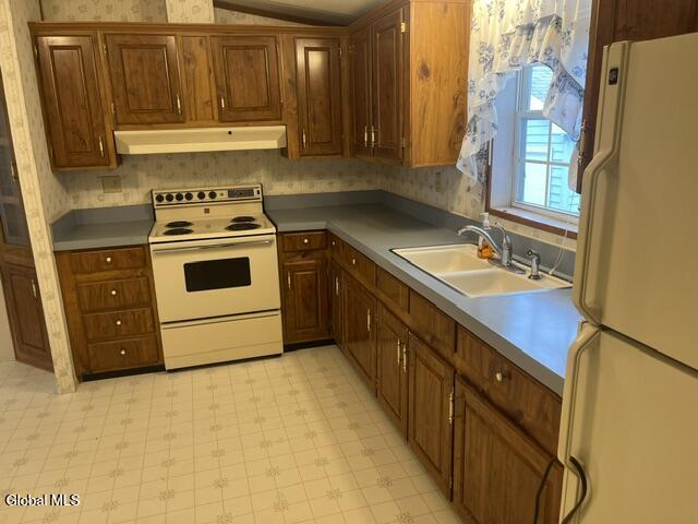 52 2nd Avenue Hadley NY 12835