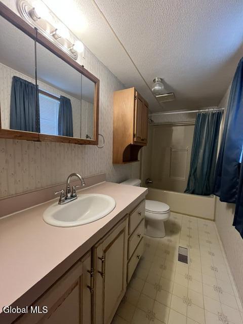 52 2nd Avenue Hadley NY 12835