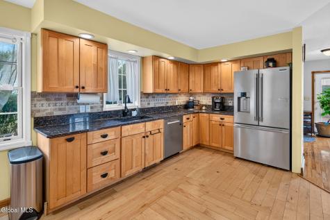 114 Spring Road Glenville NY 12302
