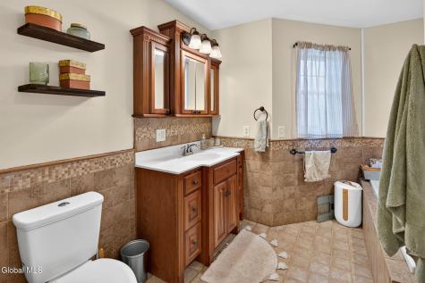114 Spring Road Glenville NY 12302