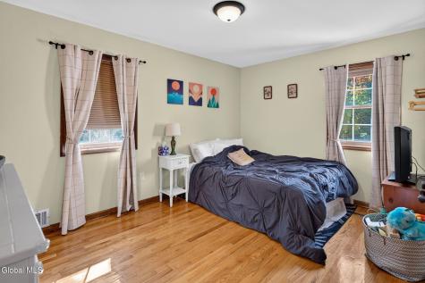 114 Spring Road Glenville NY 12302