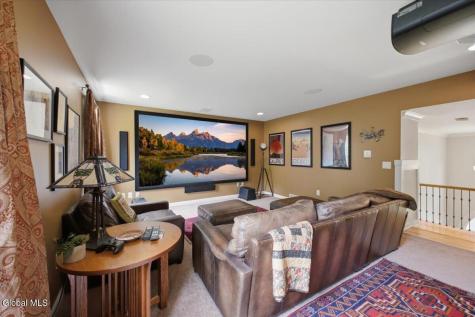 1107 Deer Run Glenville NY 12302