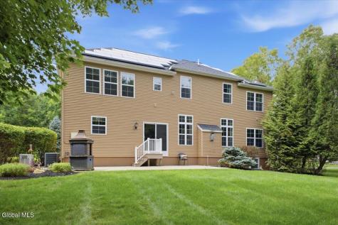 1107 Deer Run Glenville NY 12302