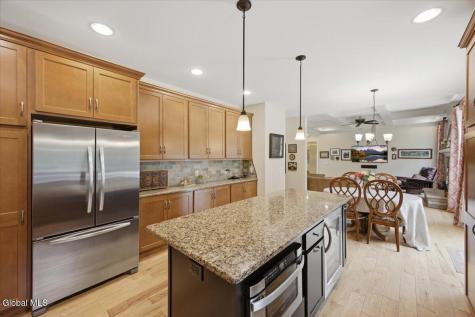 1107 Deer Run Glenville NY 12302