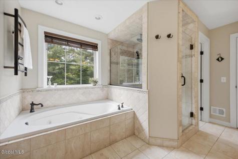 1107 Deer Run Glenville NY 12302