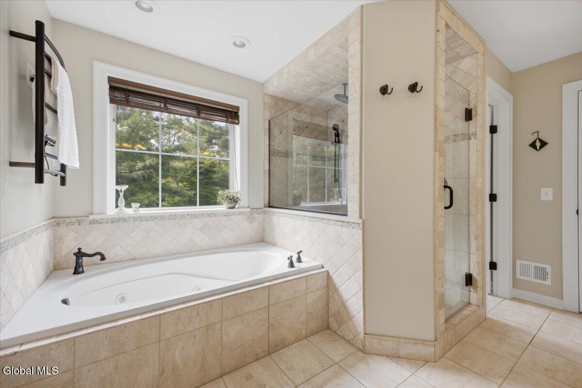 1107 Deer Run Glenville NY 12302