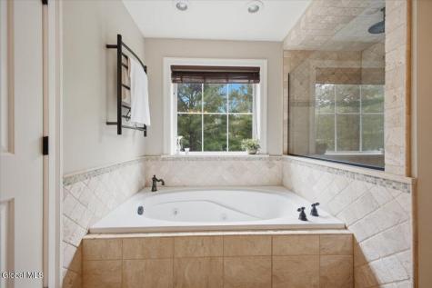 1107 Deer Run Glenville NY 12302