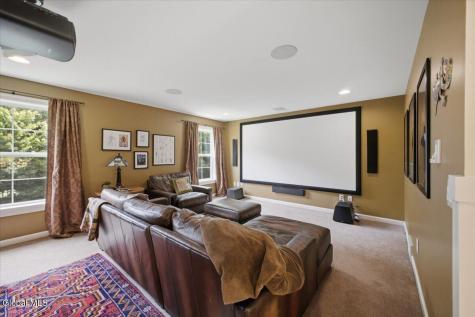 1107 Deer Run Glenville NY 12302