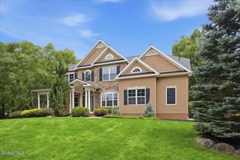 1107 Deer Run Glenville NY 12302