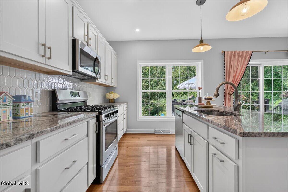 283 Elsmere Avenue Delmar NY 12054