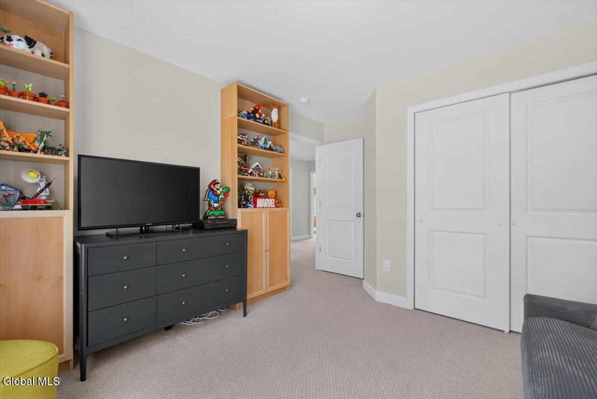 283 Elsmere Avenue Delmar NY 12054
