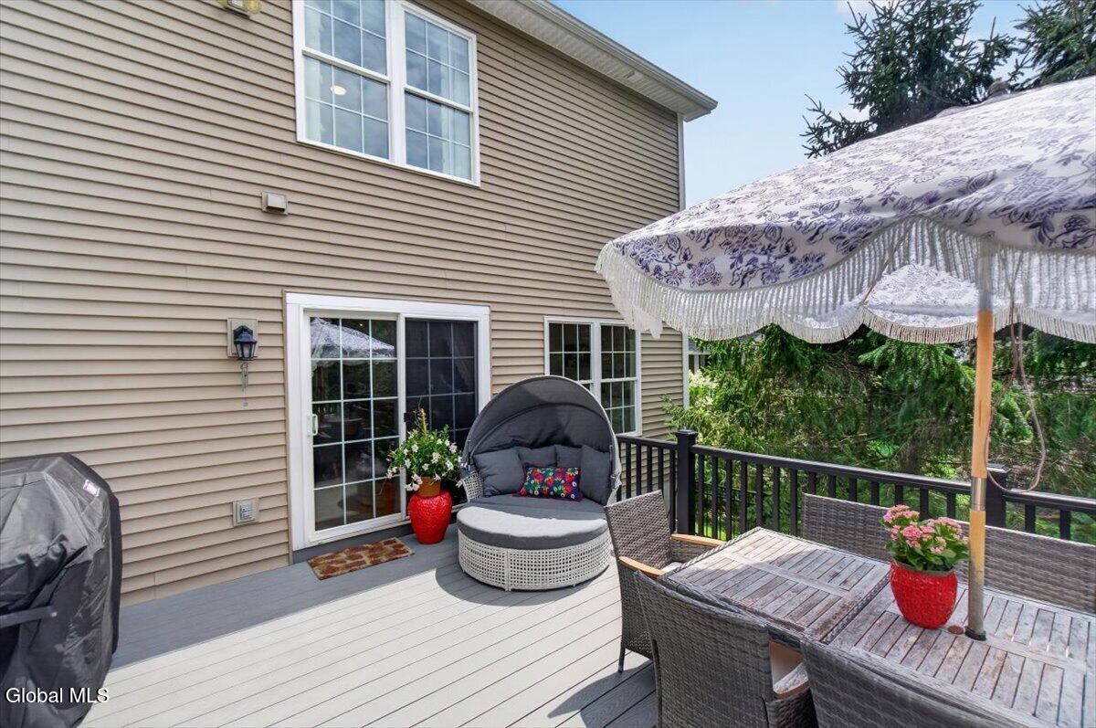 283 Elsmere Avenue Delmar NY 12054