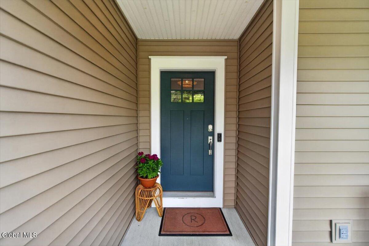 283 Elsmere Avenue Delmar NY 12054
