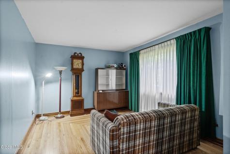 39 Woodside Drive Glenville NY 12302