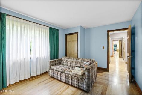 39 Woodside Drive Glenville NY 12302