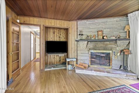 39 Woodside Drive Glenville NY 12302