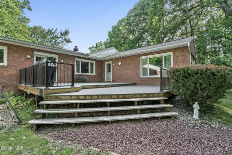 39 Woodside Drive Glenville NY 12302