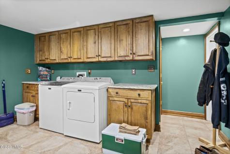39 Woodside Drive Glenville NY 12302