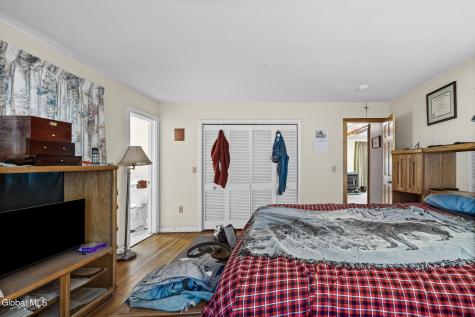 39 Woodside Drive Glenville NY 12302