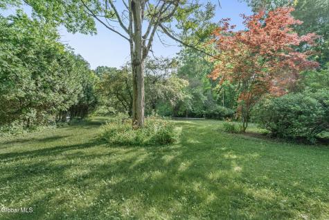 39 Woodside Drive Glenville NY 12302