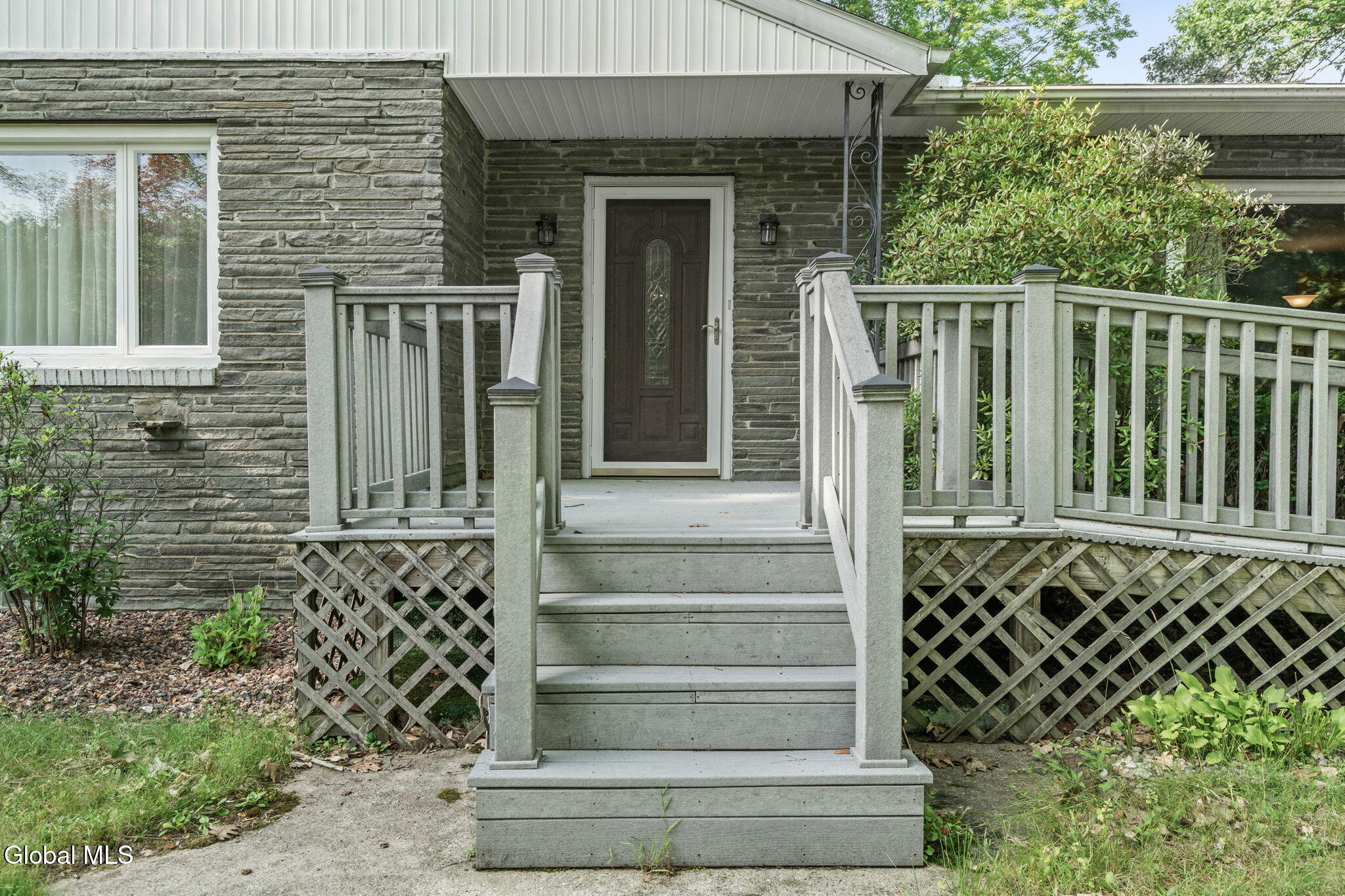 39 Woodside Drive Glenville NY 12302