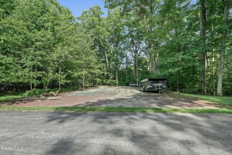 39 Woodside Drive Glenville NY 12302