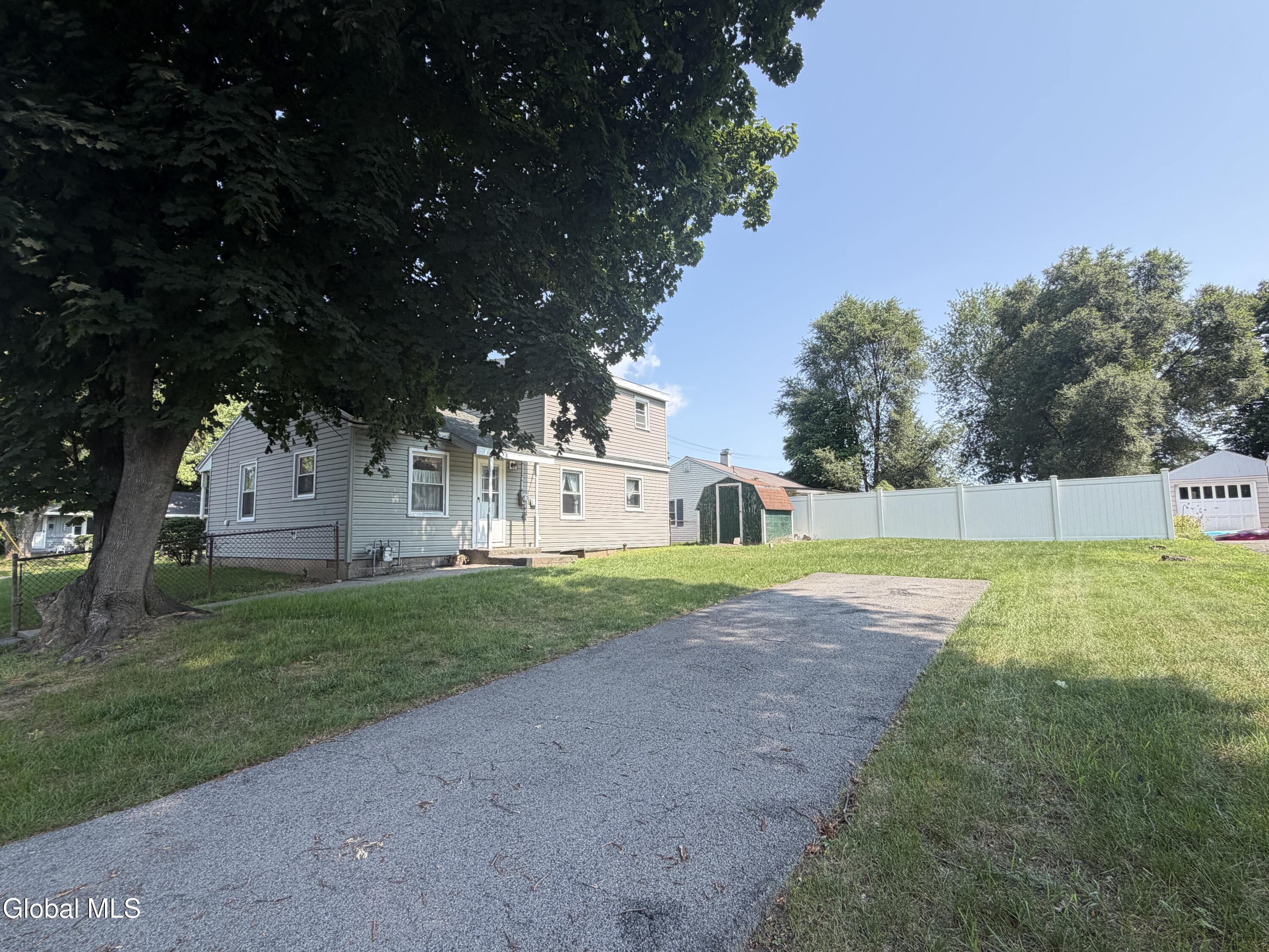 65 Locust Park Colonie NY 12205