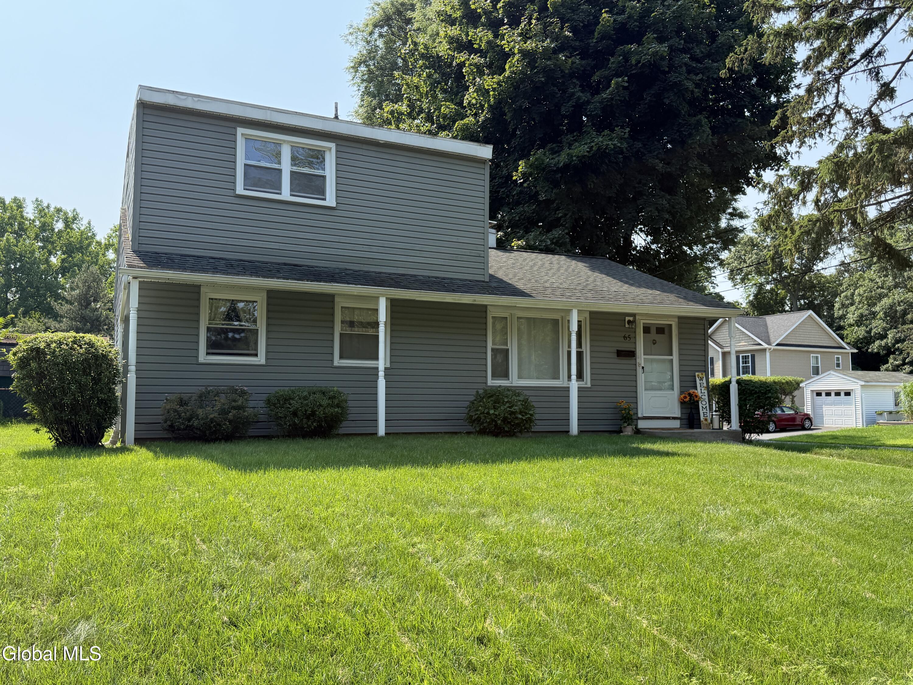 65 Locust Park Colonie NY 12205