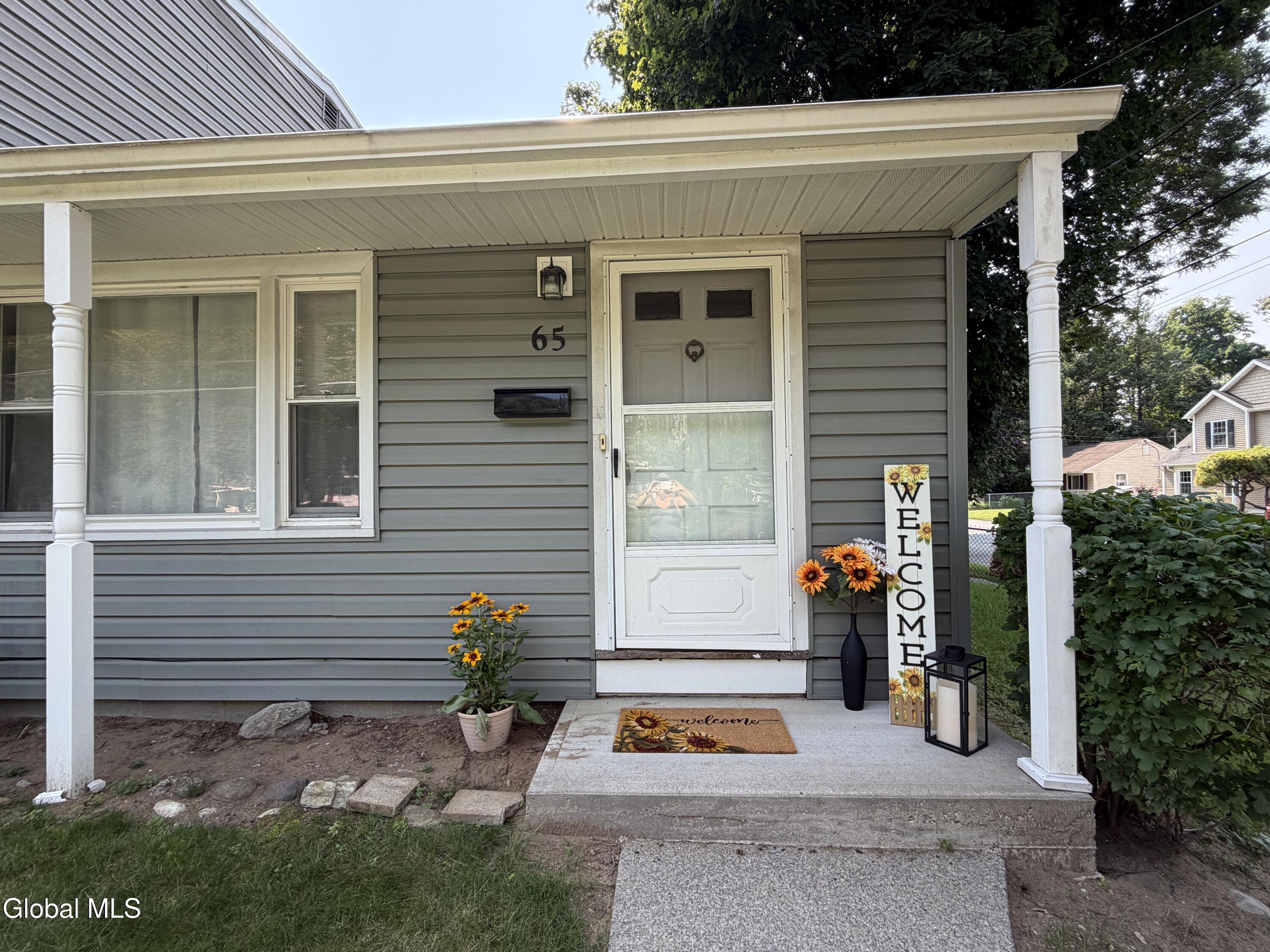 65 Locust Park Colonie NY 12205