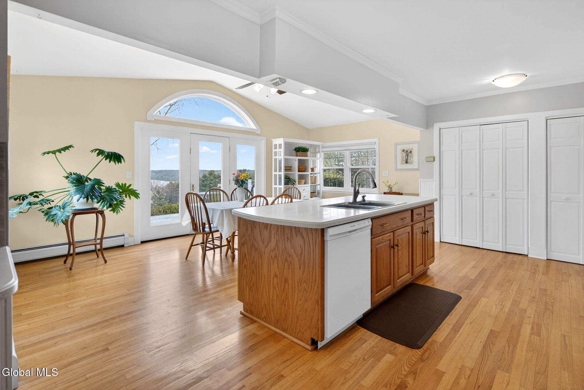 1041 Niskayuna Road Niskayuna NY 12309
