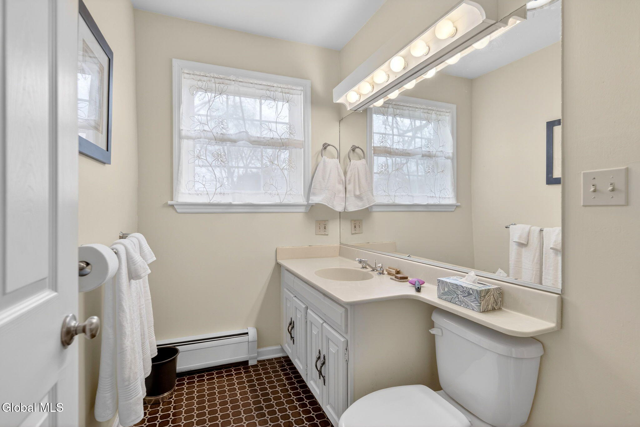 1041 Niskayuna Road Niskayuna NY 12309