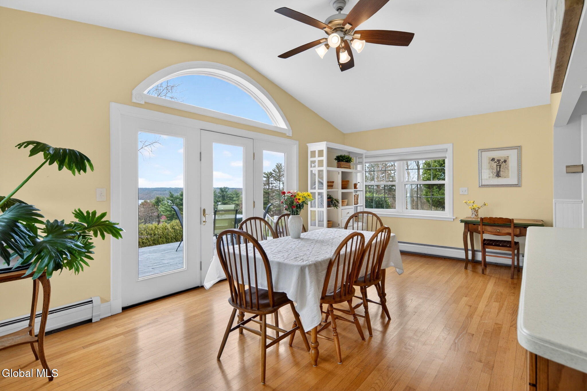 1041 Niskayuna Road Niskayuna NY 12309