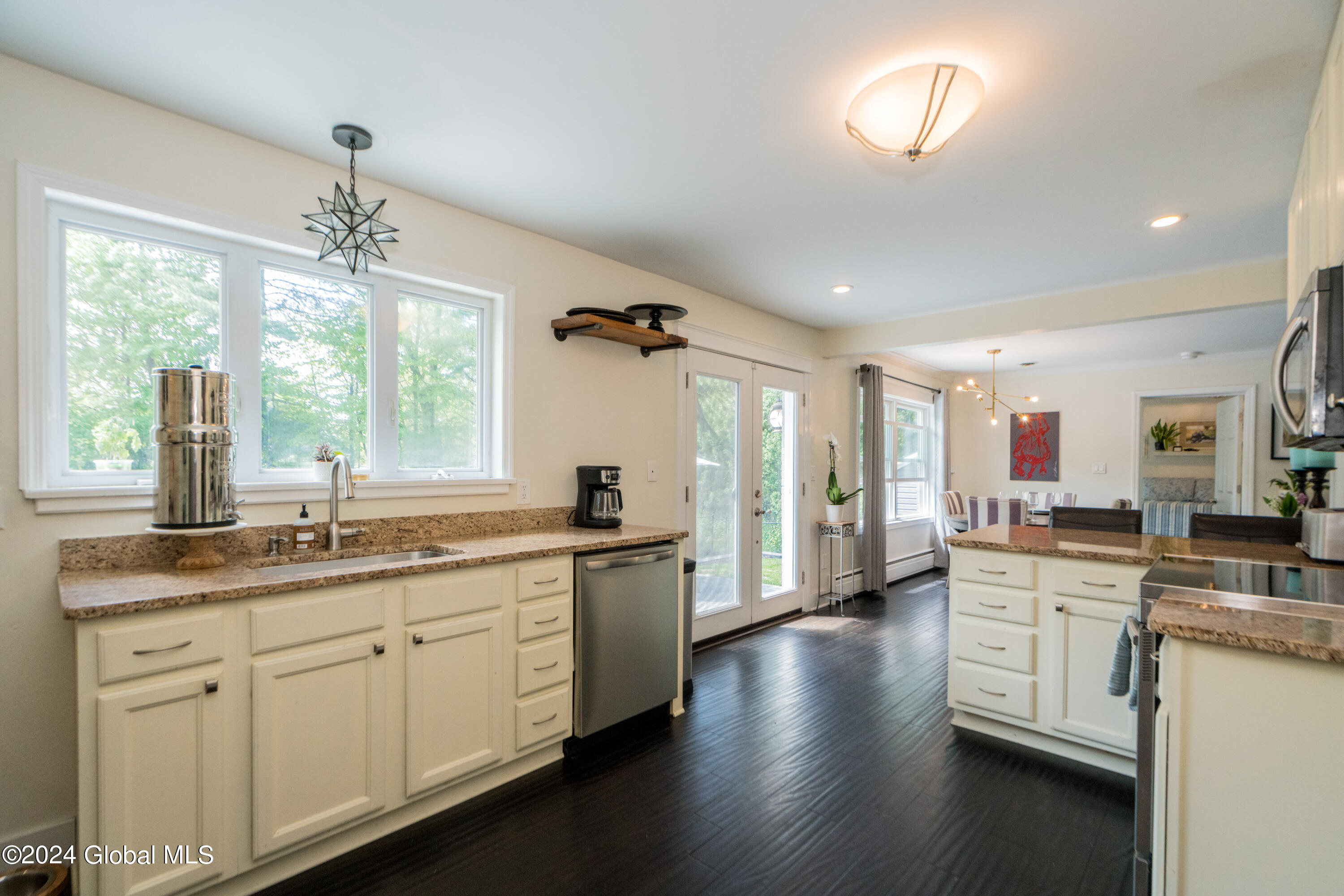 378 Caroline Street Saratoga Springs NY 12866