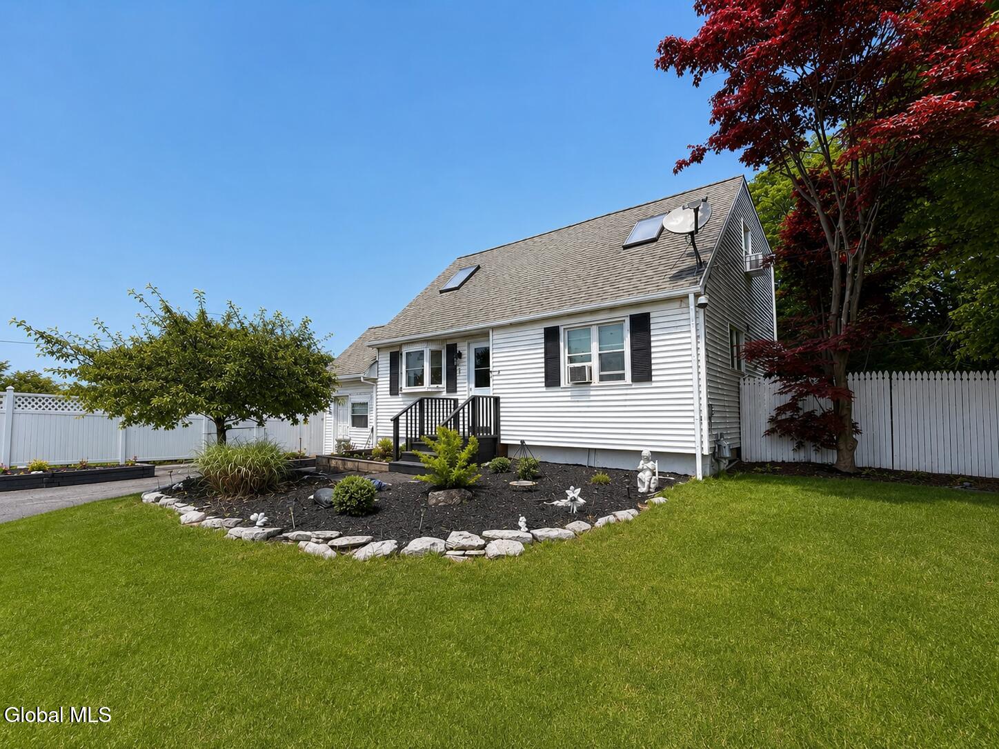 2 David Court Colonie NY 12205